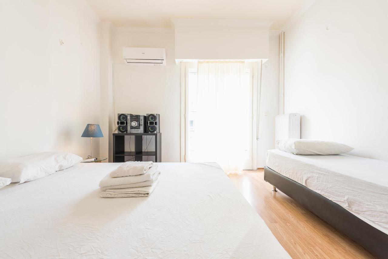 Victoria Apartment Атина Екстериор снимка
