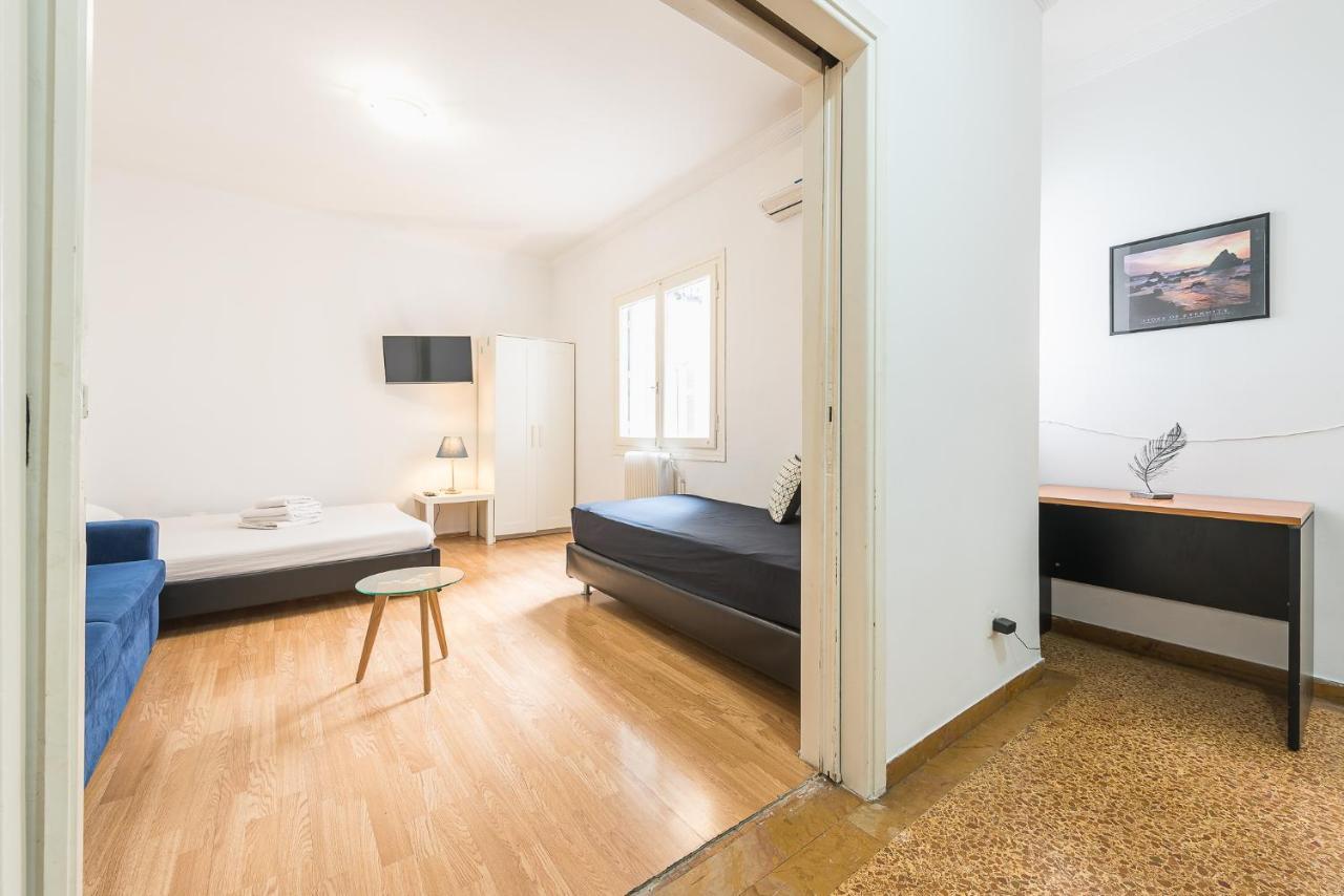 Victoria Apartment Атина Екстериор снимка