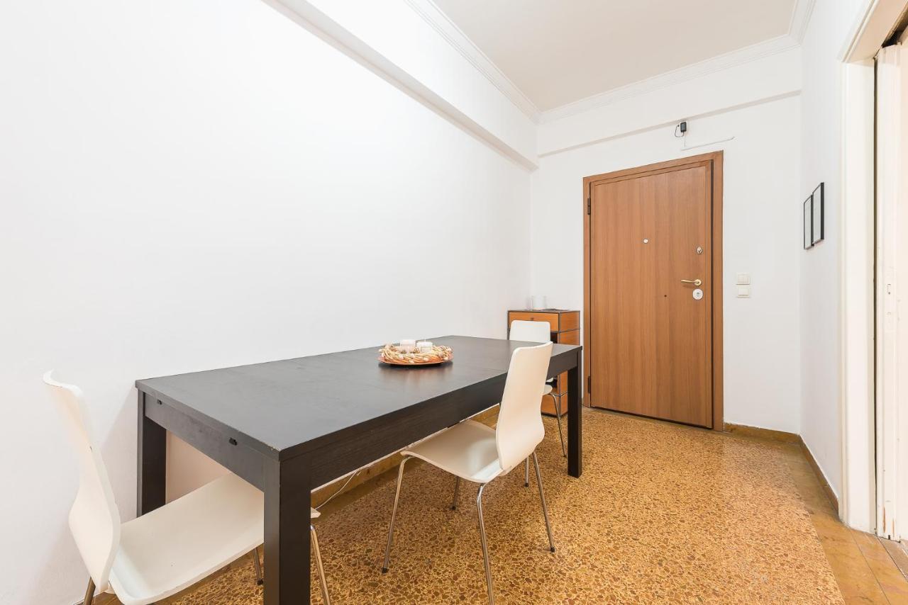 Victoria Apartment Атина Екстериор снимка
